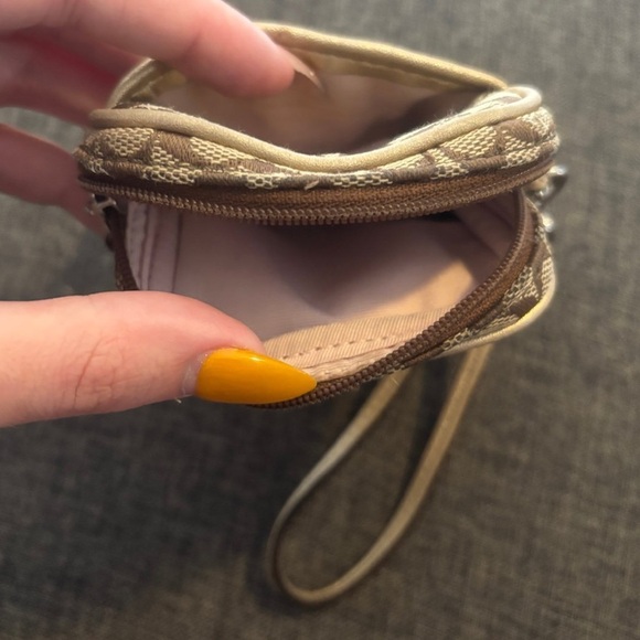 Coach vintage signature wristlet - Picture 3 of 8